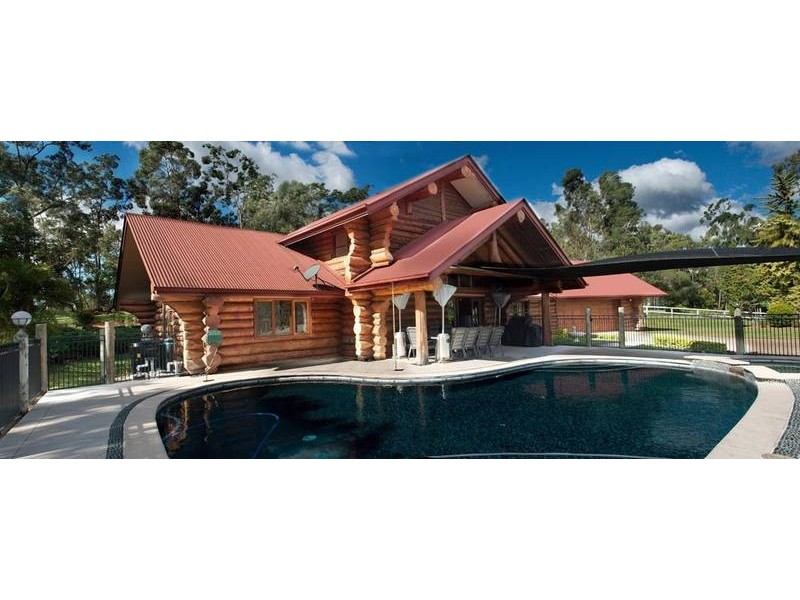 13 Birdlife Court, Nerang QLD 4211