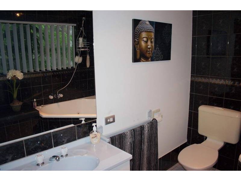 32 Dewberry Way, Gaven QLD 4211