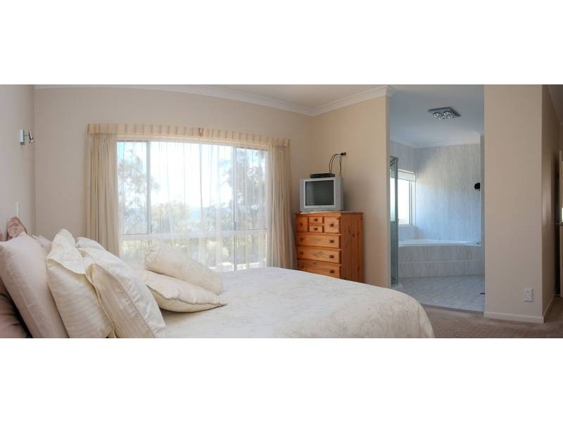 3 Ridgeline Way, Highland Park QLD 4211