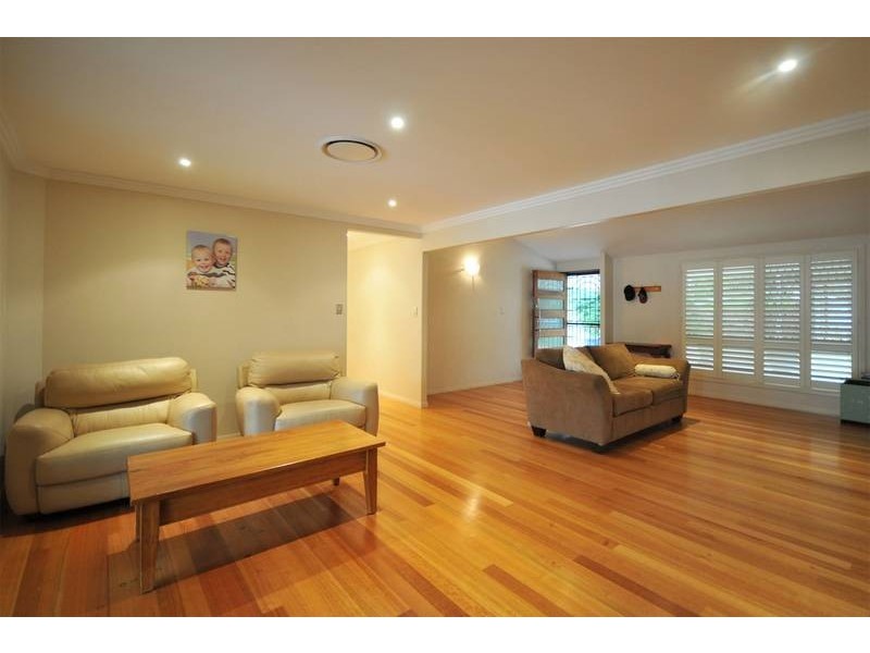 64 Worongary Road, Worongary QLD 4213