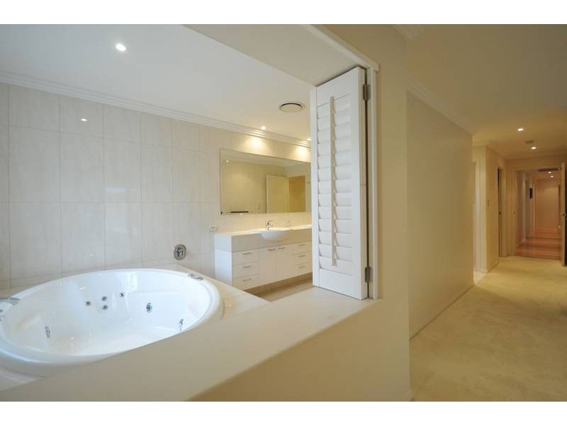 64 Worongary Road, Worongary QLD 4213