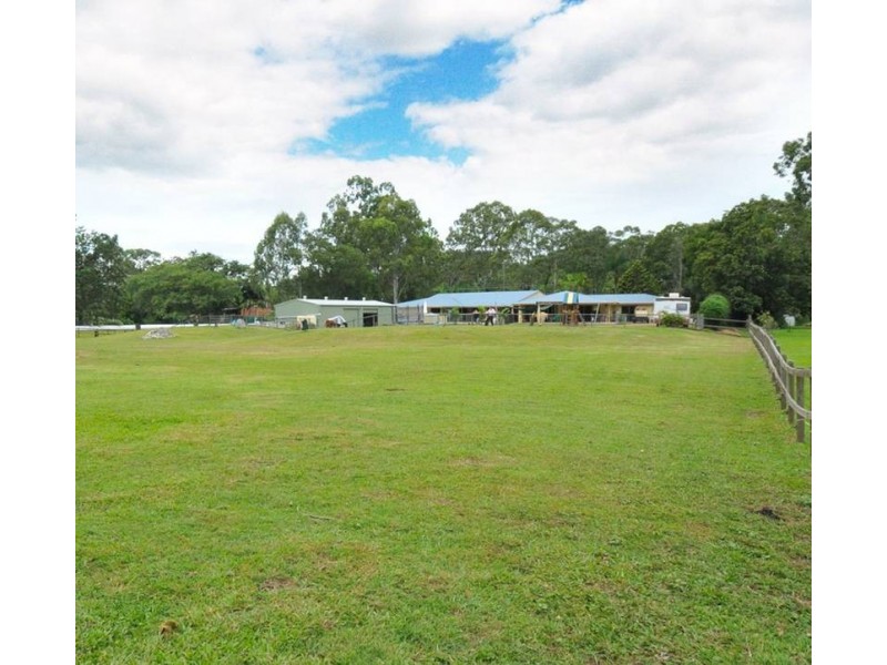 64 Worongary Road, Worongary QLD 4213