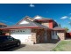 8 Parklane Place, Highland Park QLD 4211