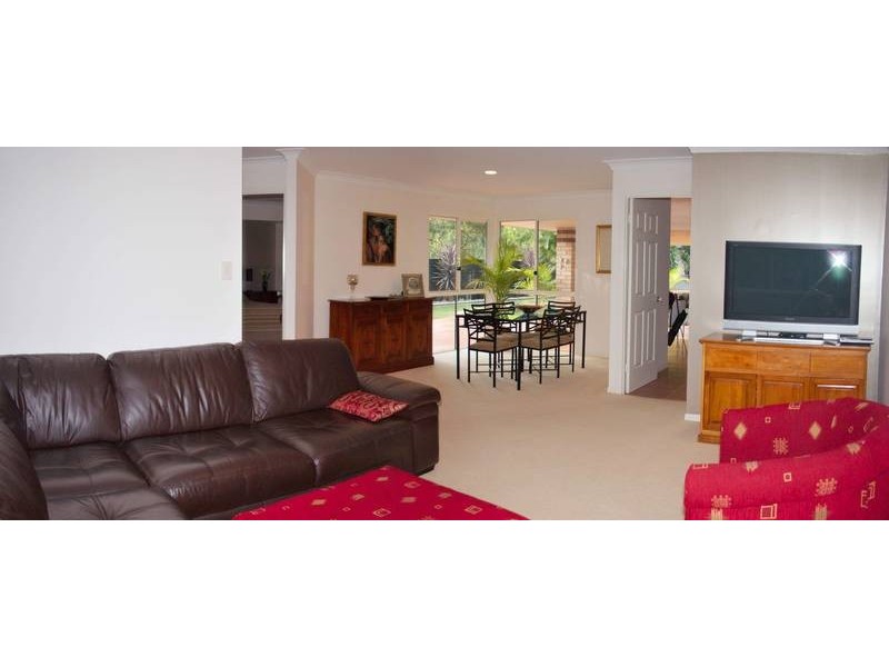17 Hugh Guinea Court, Worongary QLD 4213