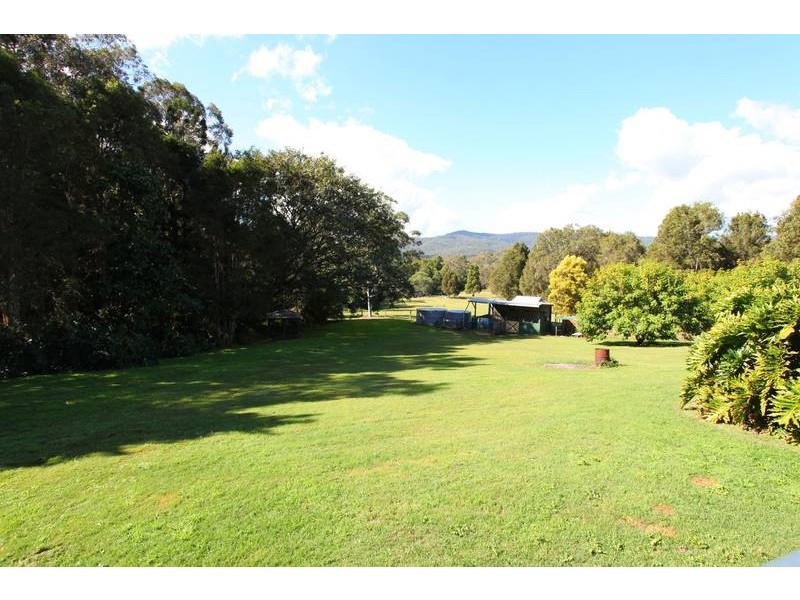 2 Coral Court, Witheren QLD 4275