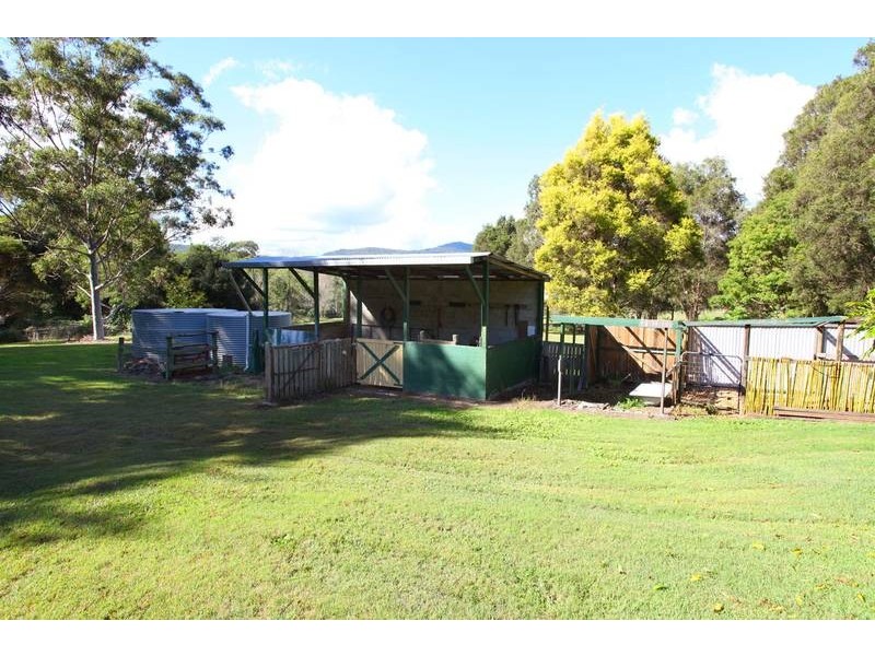 2 Coral Court, Witheren QLD 4275