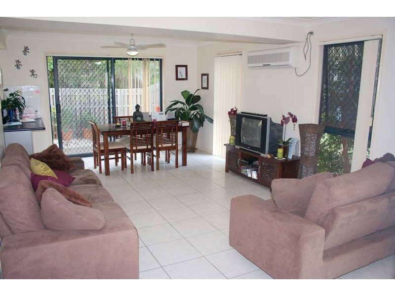 6/20 Paddington Drive, Carrara QLD 4211