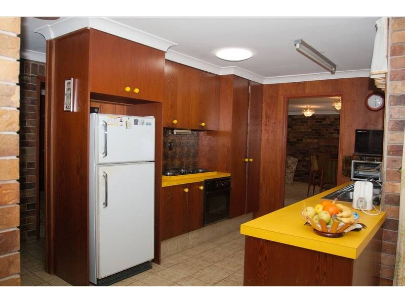 12 Nerang River Drive, Nerang QLD 4211