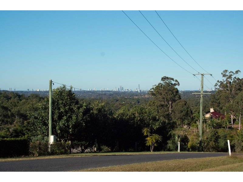 102 Arunta Drive, Mount Nathan QLD 4211