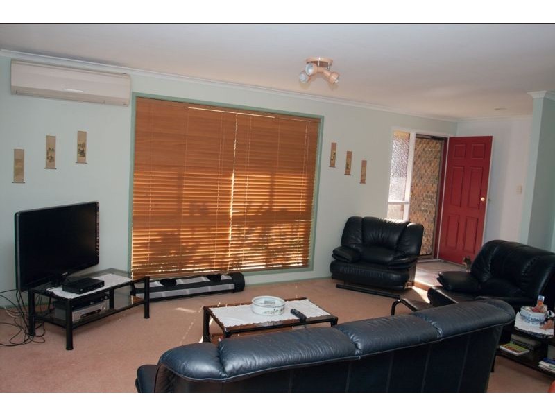 4 Garvie Place, Highland Park QLD 4211
