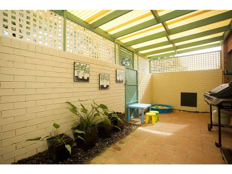 11/1a McLeod Street, Highland Park QLD 4211