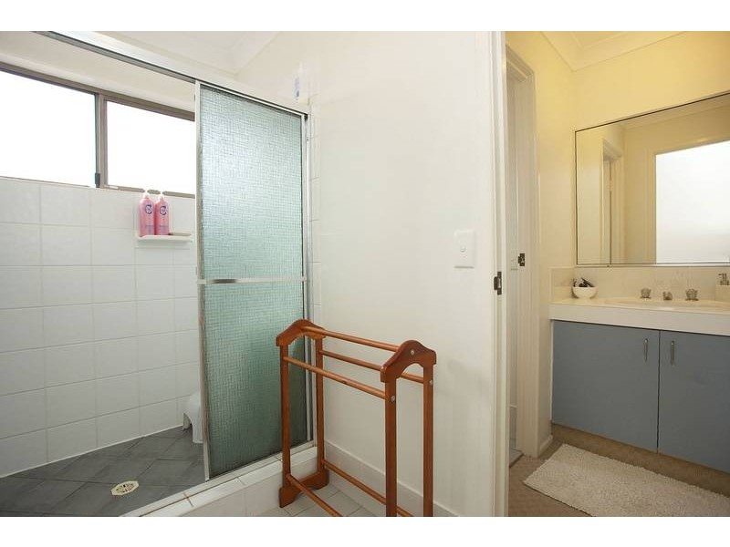 11/1a McLeod Street, Highland Park QLD 4211