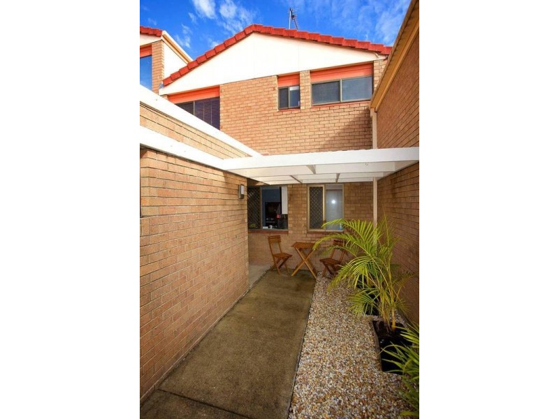 11/1a McLeod Street, Highland Park QLD 4211