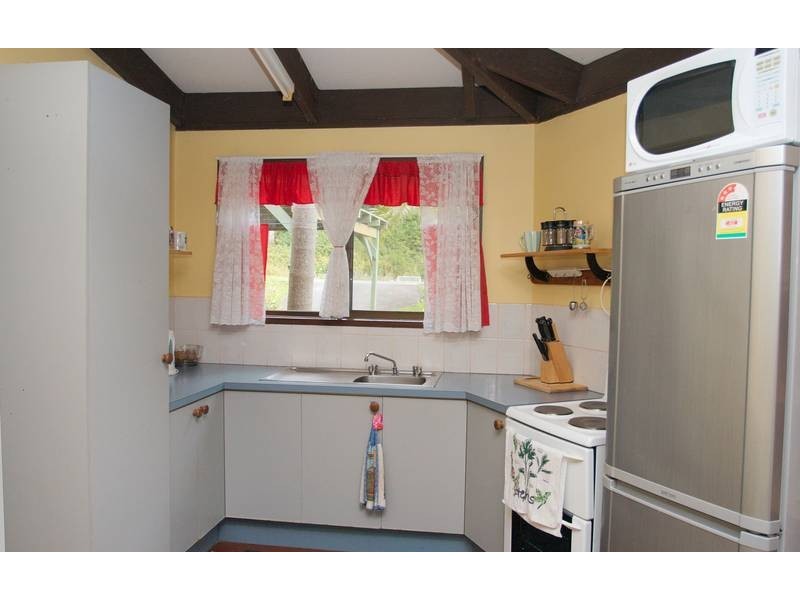 30 Freemans Road, Lower Beechmont QLD 4211