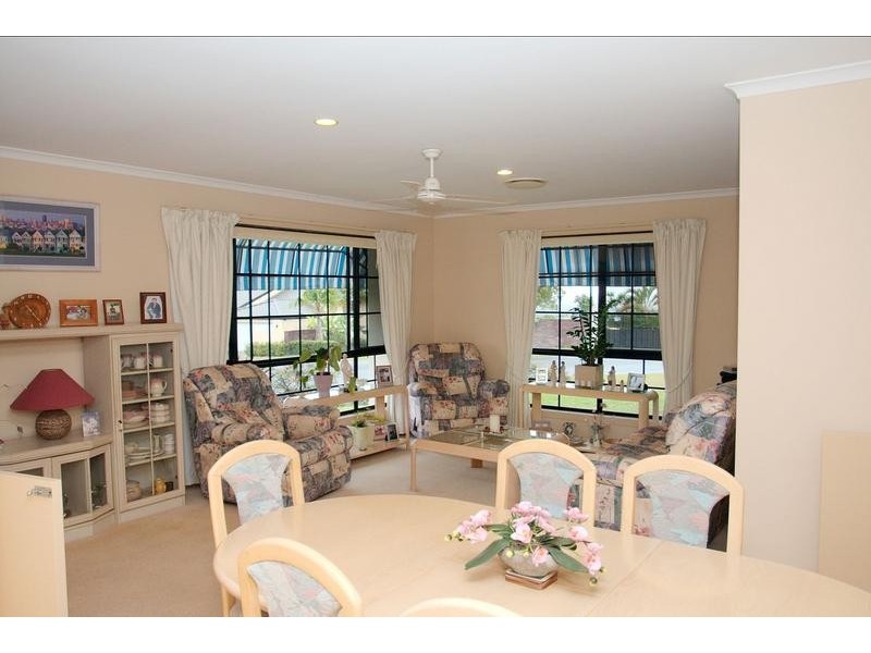 17 Convery Crescent, Highland Park QLD 4211