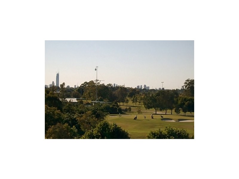 124 Plateau Crescent, Carrara QLD 4211