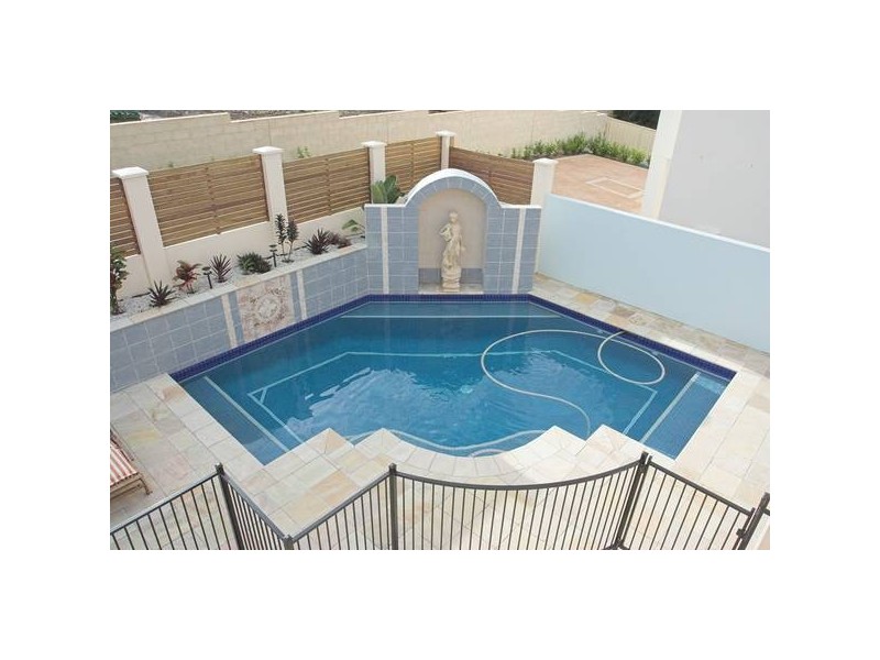 Highland Park QLD 4211