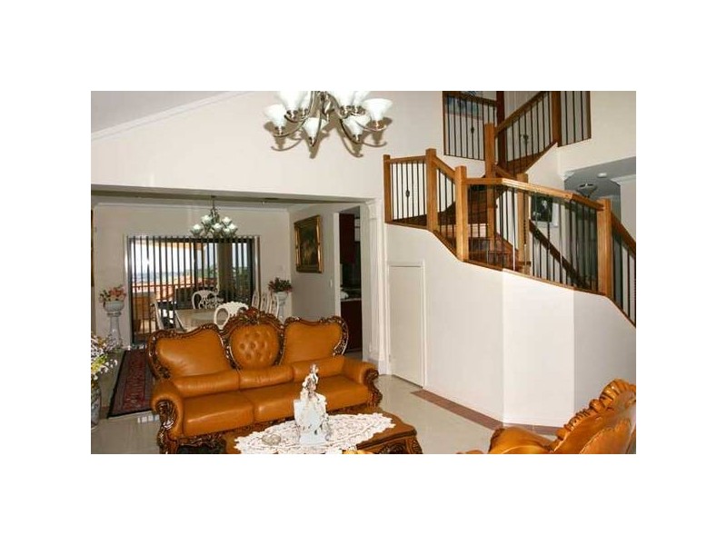 Highland Park QLD 4211