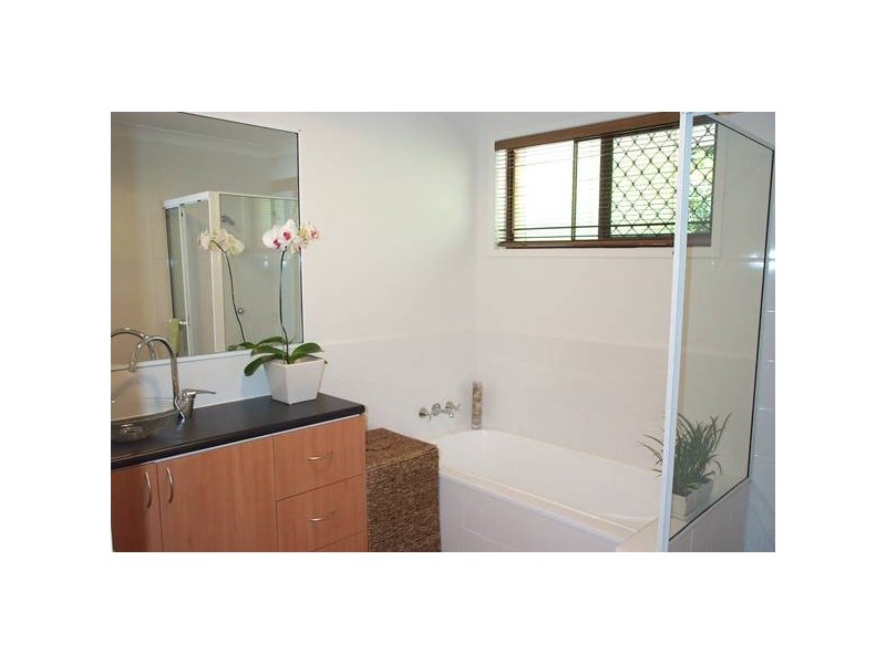 98 Pappas Way, Nerang QLD 4211