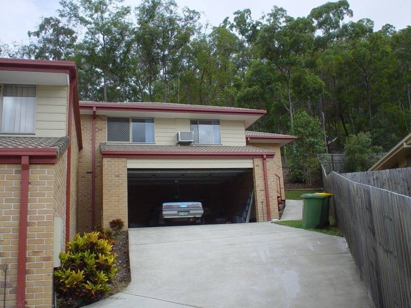 2/76 Paddington Drive, Carrara QLD 4211