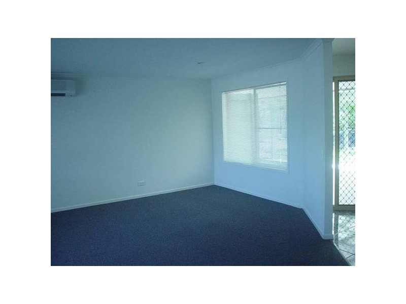 Cozens Way, Highland Park QLD 4211