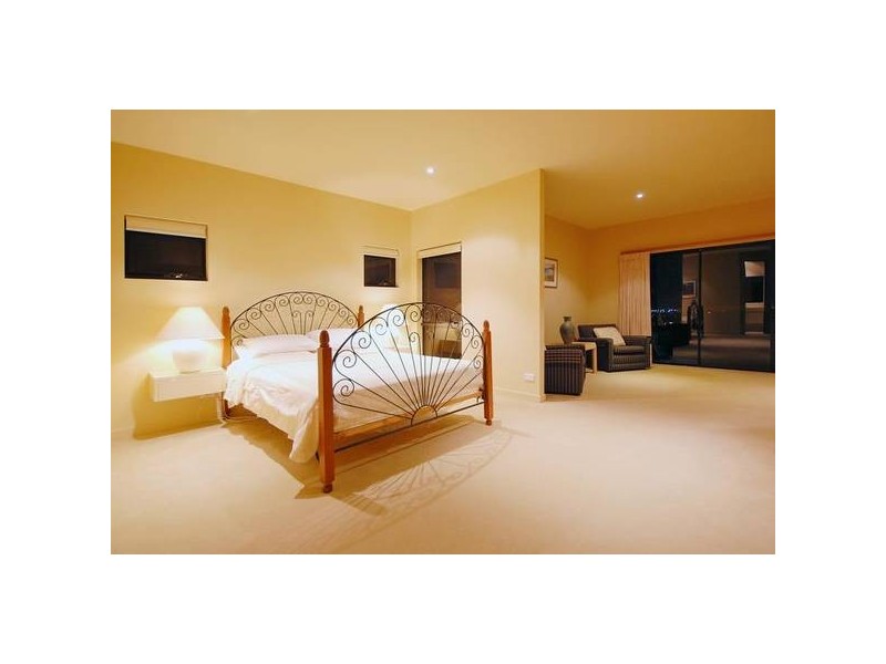 Highland Park QLD 4211