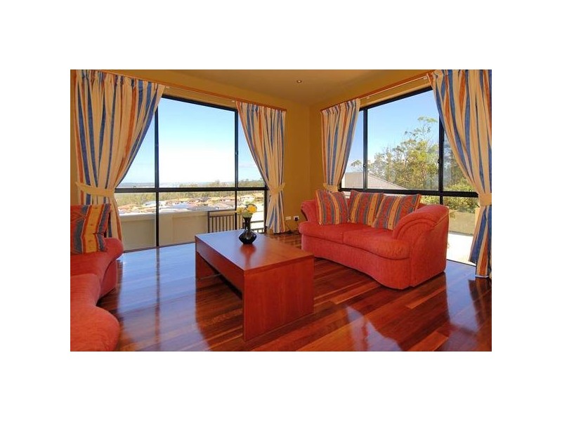 Highland Park QLD 4211