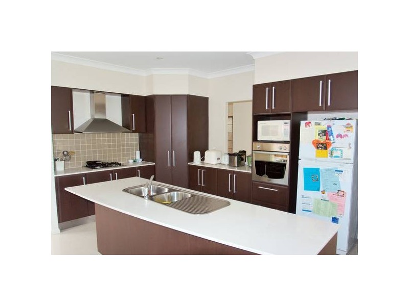 Zane Street, Molendinar QLD 4214