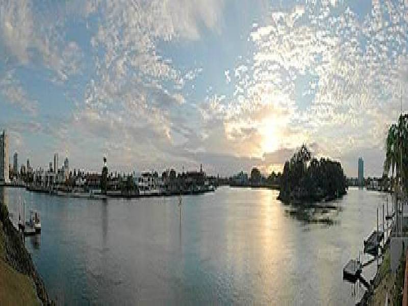 Chevron Island QLD 4217