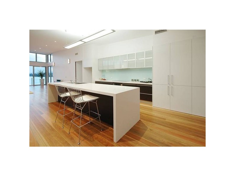 Chevron Island QLD 4217