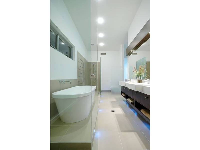 Chevron Island QLD 4217