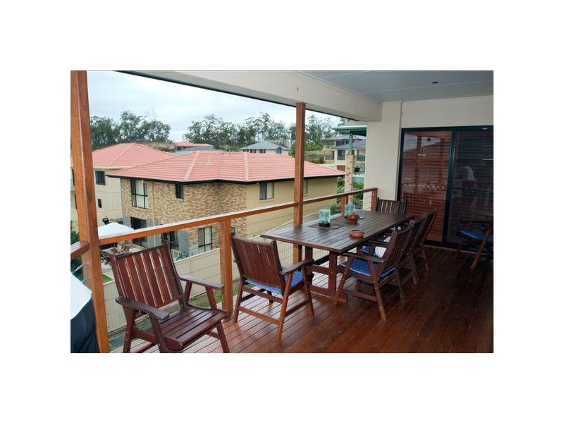 Highland Park QLD 4211