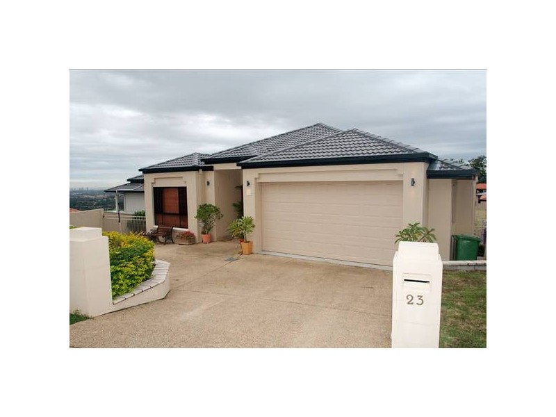 Highland Park QLD 4211