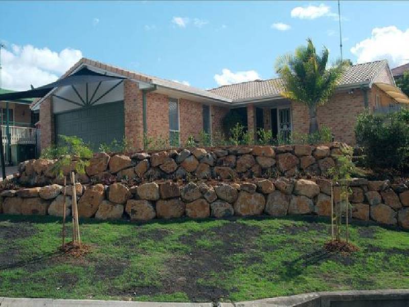 Highland Park QLD 4211