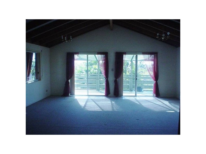 4 Moray Court, Highland Park QLD 4211