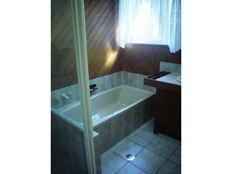 4 Moray Court, Highland Park QLD 4211