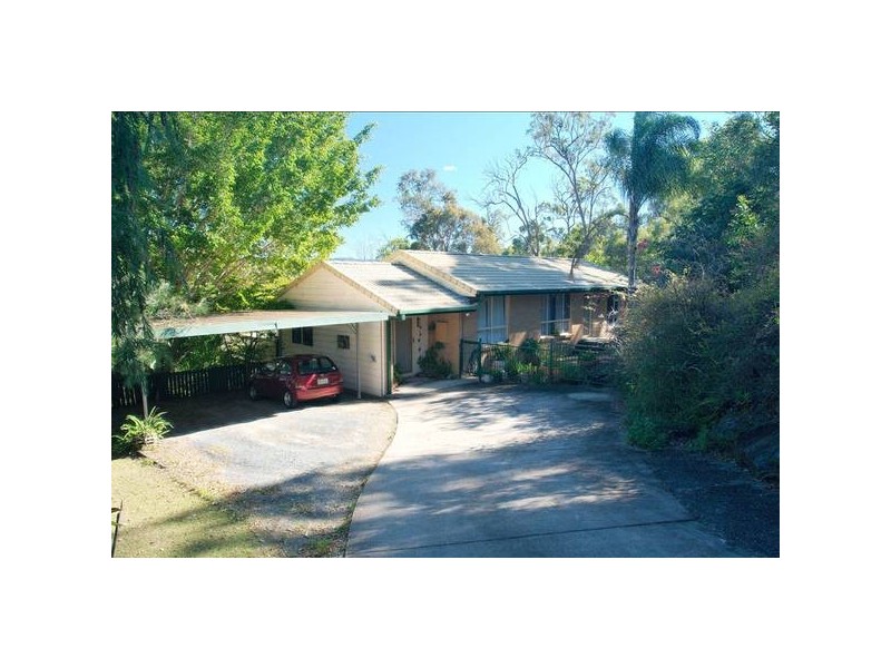 Highland Park QLD 4211