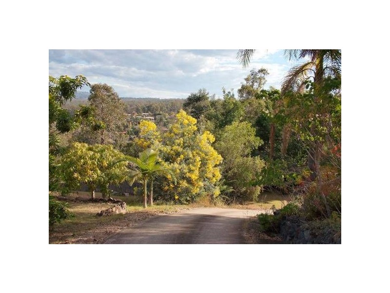 Highland Park QLD 4211