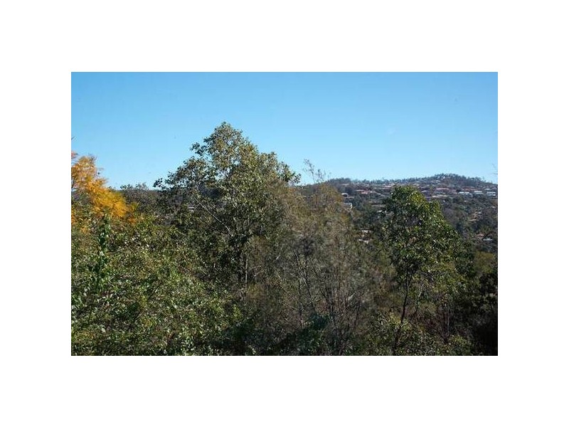 Highland Park QLD 4211