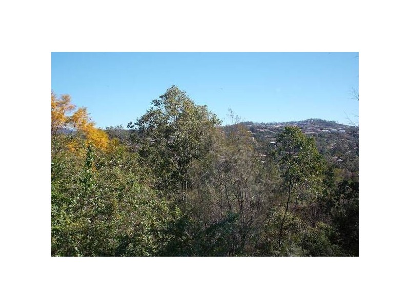 Highland Park QLD 4211