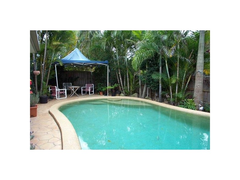 100 Teasdale, Nerang QLD 4211