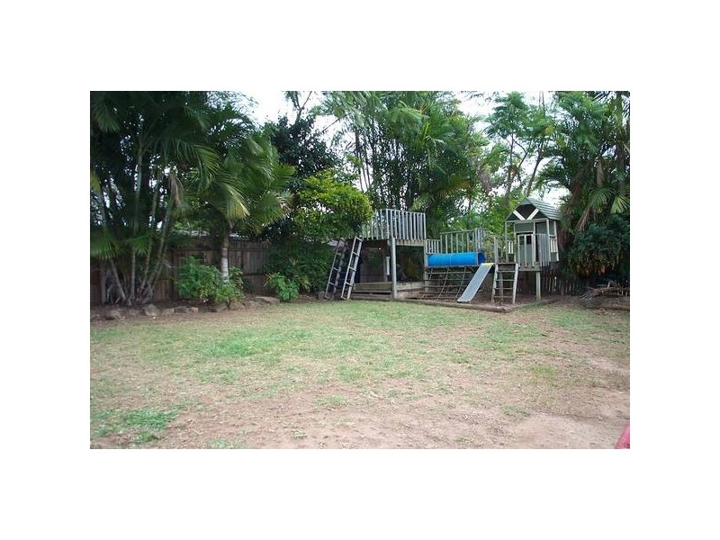 100 Teasdale, Nerang QLD 4211