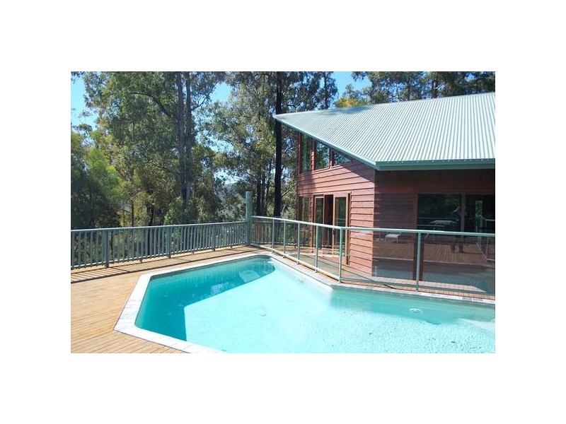 Mount Nathan QLD 4211