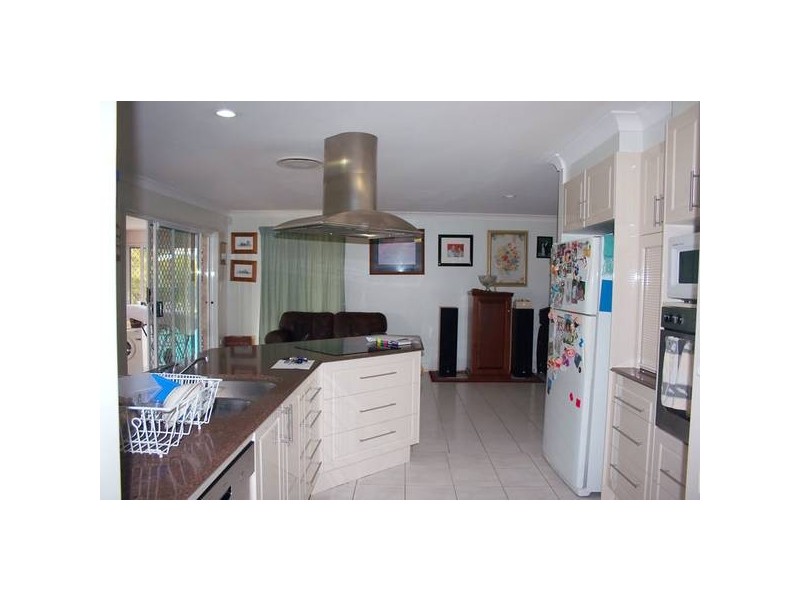 Highland Park QLD 4211