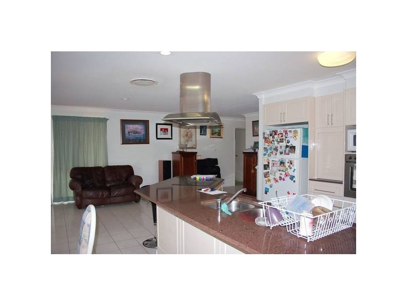 Highland Park QLD 4211