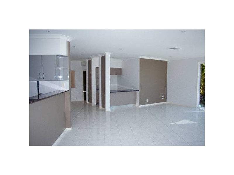 Highland Park QLD 4211