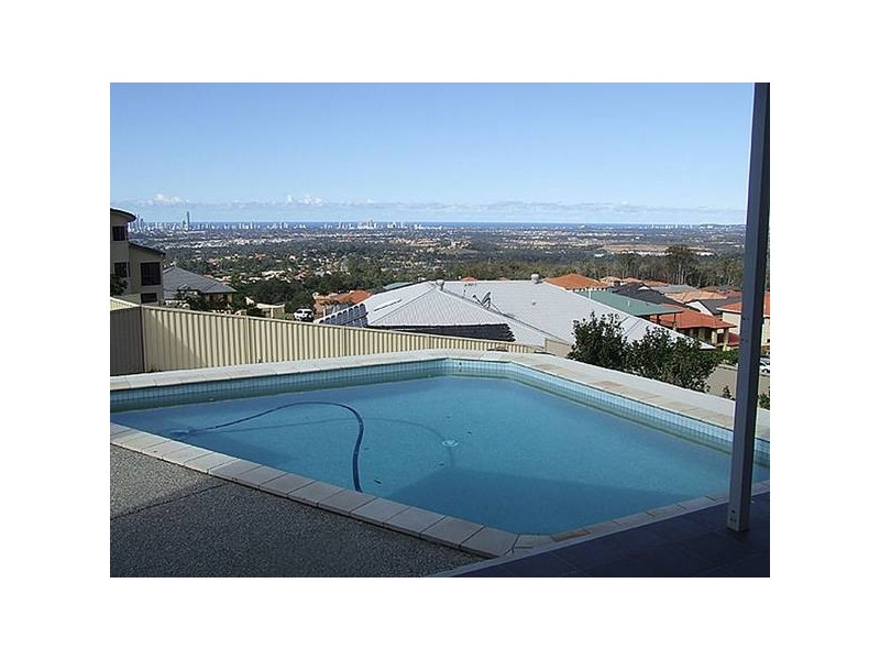 Highland Park QLD 4211