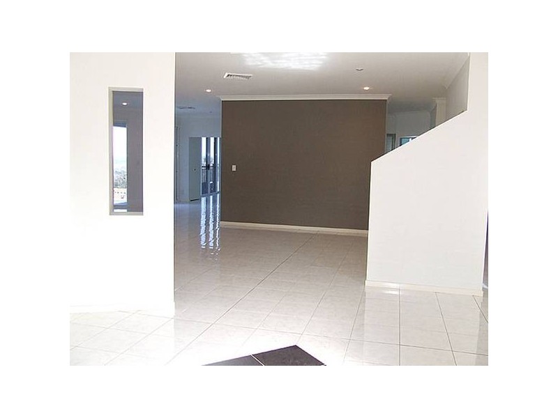 Highland Park QLD 4211