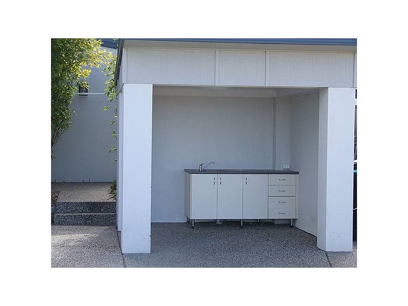 Highland Park QLD 4211