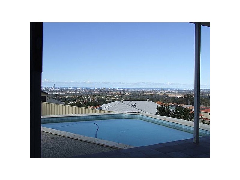 Highland Park QLD 4211